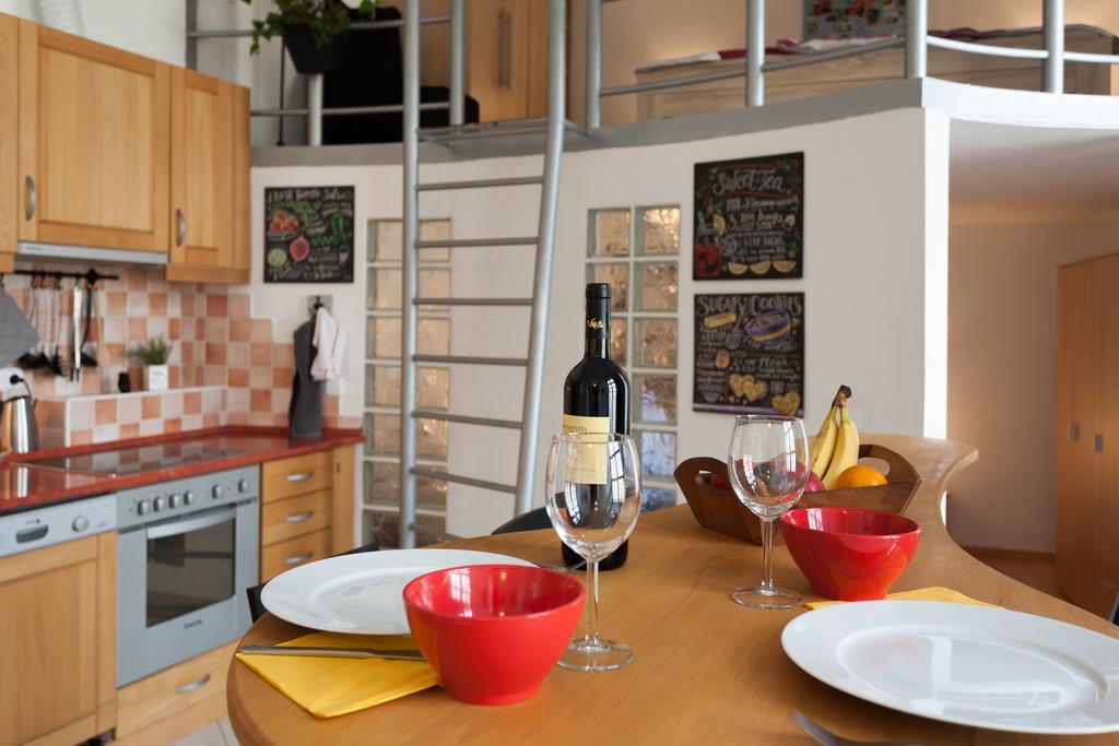 Feel At Home Apartment Budapest Esterno foto